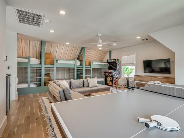 51 Lower Greenway A, Carlton Landing, OK 74432