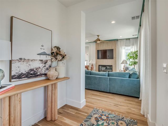 51 Lower Greenway A, Carlton Landing, OK 74432
