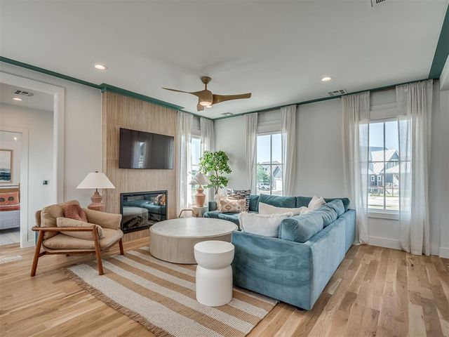 51 Lower Greenway A, Carlton Landing, OK 74432