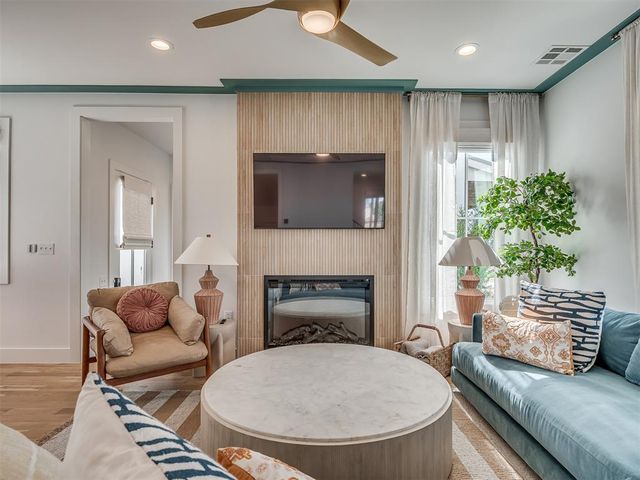 51 Lower Greenway A, Carlton Landing, OK 74432