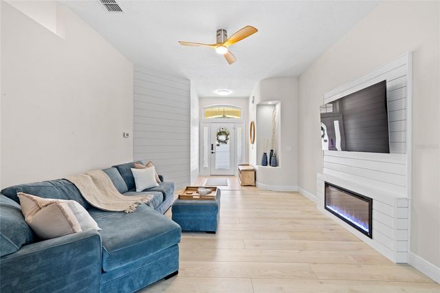 710 N HAMPTON DRIVE, Davenport, FL 33897