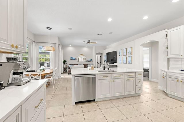 710 N HAMPTON DRIVE, Davenport, FL 33897