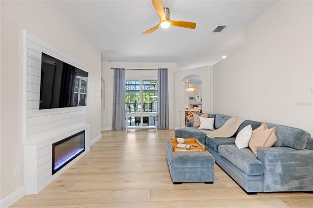 710 N HAMPTON DRIVE, Davenport, FL 33897