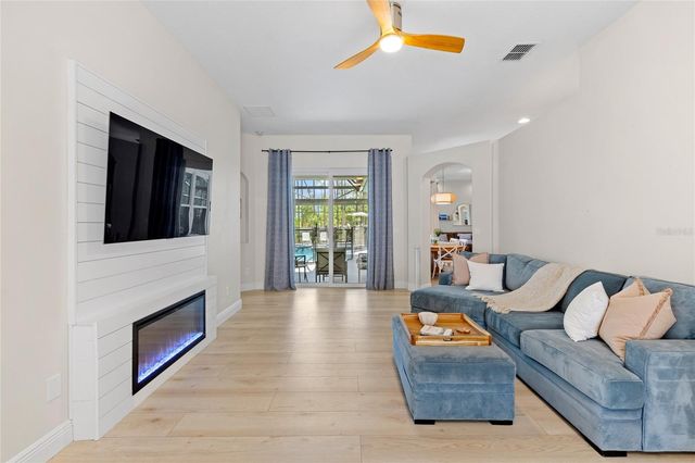 710 N HAMPTON DRIVE, Davenport, FL 33897