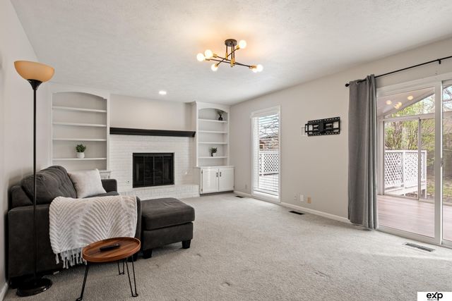 1315 S 169th Avenue, Omaha, NE 68130