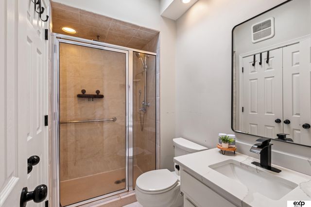 1315 S 169th Avenue, Omaha, NE 68130