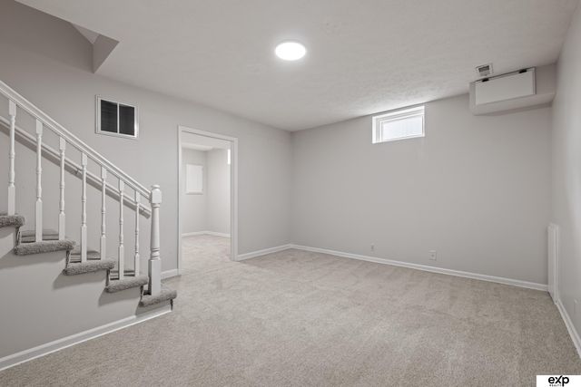 1315 S 169th Avenue, Omaha, NE 68130