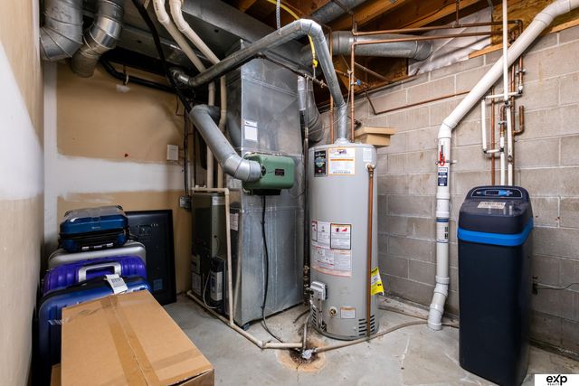 1315 S 169th Avenue, Omaha, NE 68130