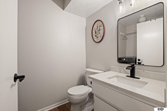 1315 S 169th Avenue, Omaha, NE 68130