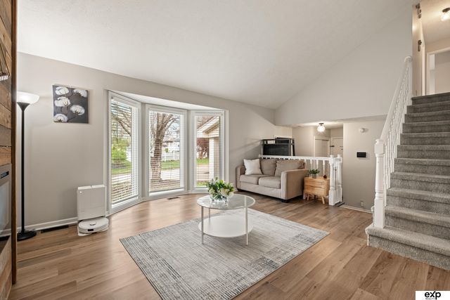 1315 S 169th Avenue, Omaha, NE 68130