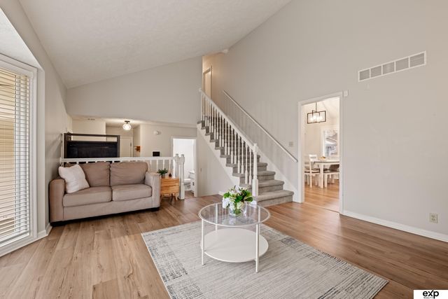 1315 S 169th Avenue, Omaha, NE 68130