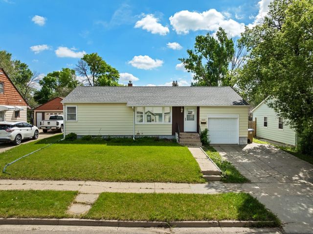 1525 Main St S, Minot, ND 58701