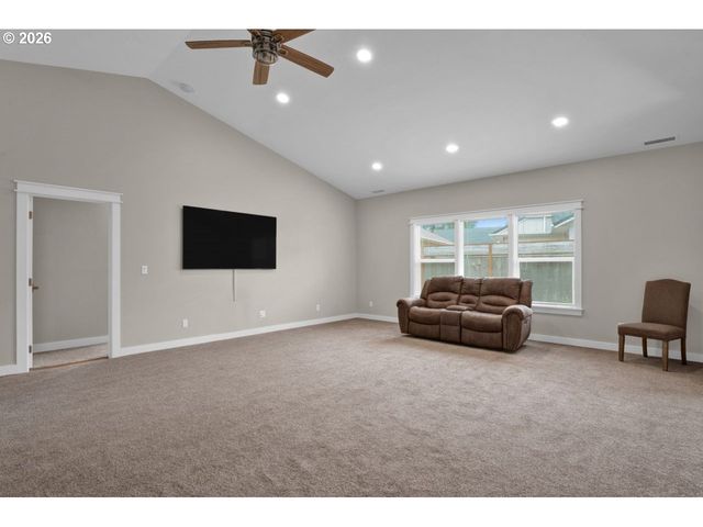 4080 CADDINGTON Ln, Florence, OR 97439