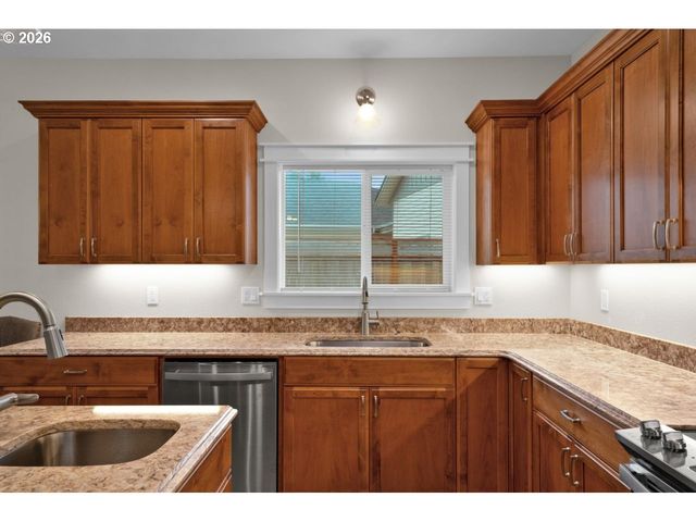 4080 CADDINGTON Ln, Florence, OR 97439