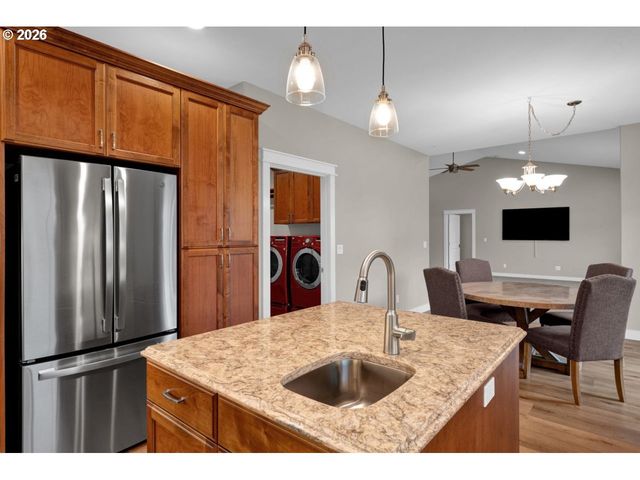 4080 CADDINGTON Ln, Florence, OR 97439