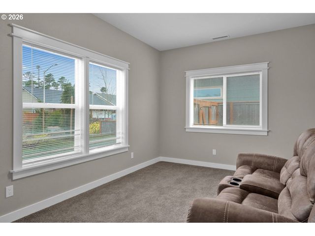 4080 CADDINGTON Ln, Florence, OR 97439