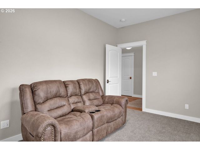 4080 CADDINGTON Ln, Florence, OR 97439