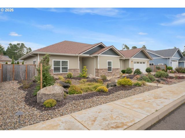 4080 CADDINGTON Ln, Florence, OR 97439