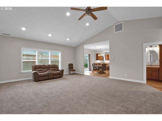 4080 CADDINGTON Ln, Florence, OR 97439