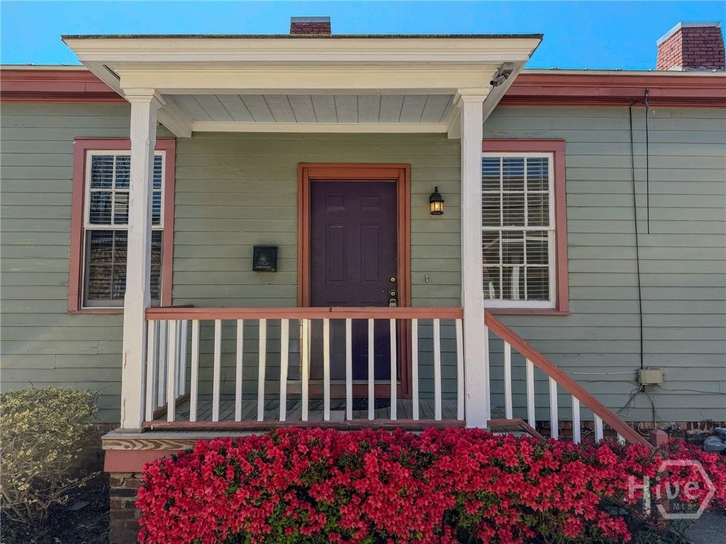 Image 1 of property listing at 545 E Macon Street, Savannah, GA 31401