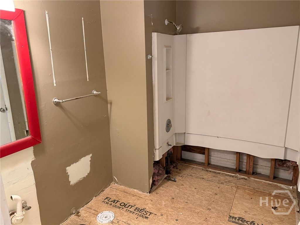 Image 11 of property listing at 545 E Macon Street, Savannah, GA 31401