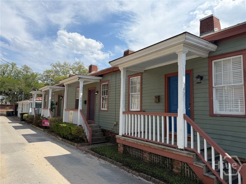 Image 2 of property listing at 545 E Macon Street, Savannah, GA 31401