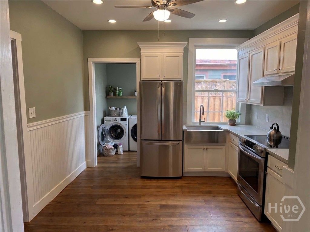 Image 8 of property listing at 545 E Macon Street, Savannah, GA 31401