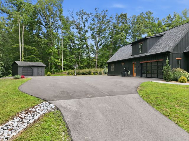 7451 Sleepy Hollow Rd, Fairview, TN 37062