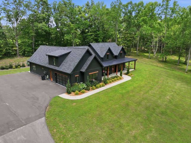 7451 Sleepy Hollow Rd, Fairview, TN 37062