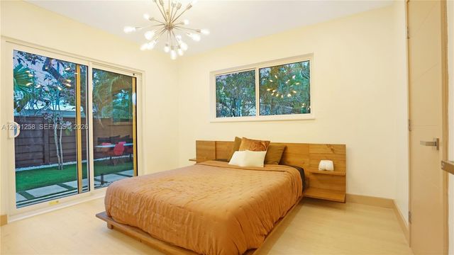 2749 NE 10th Ave, Wilton Manors, FL 33334