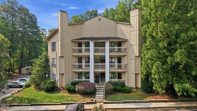 132 New Kent Place, Cary, NC 27511