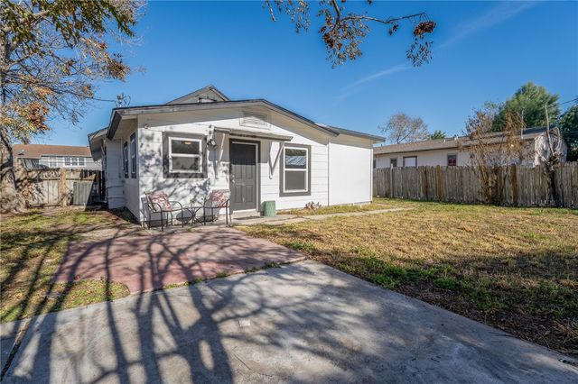 2853 Lawnview St, Corpus Christi, TX 78404