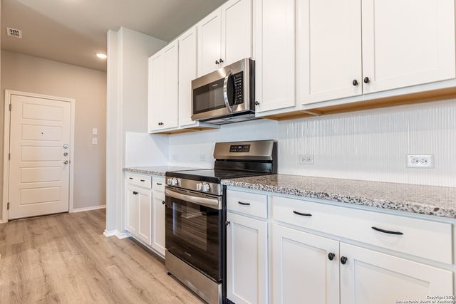 2542 dry moss, San Antonio, TX 78224
