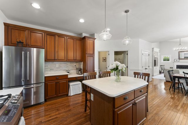 27 CAMERON CT, Exton, PA 19341