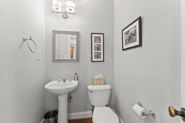 27 CAMERON CT, Exton, PA 19341
