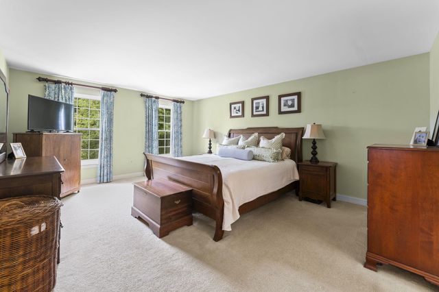 27 CAMERON CT, Exton, PA 19341