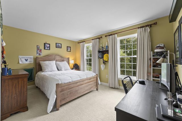 27 CAMERON CT, Exton, PA 19341