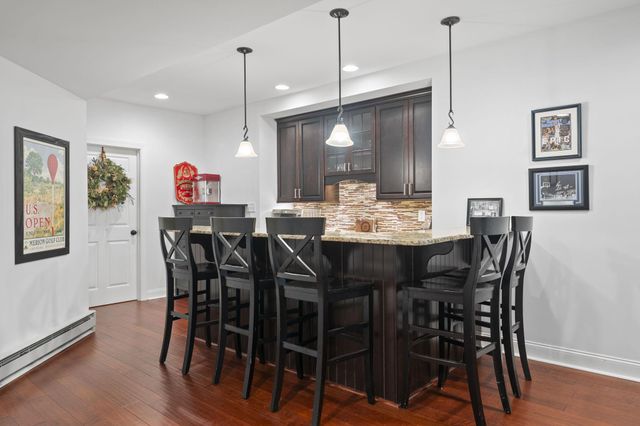 27 CAMERON CT, Exton, PA 19341