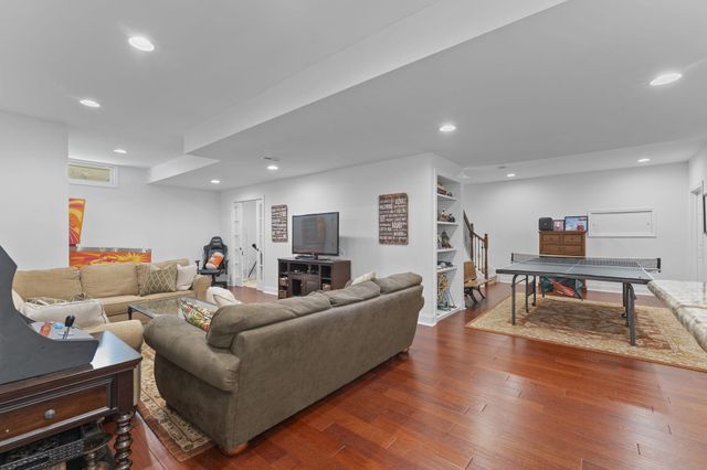 27 CAMERON CT, Exton, PA 19341