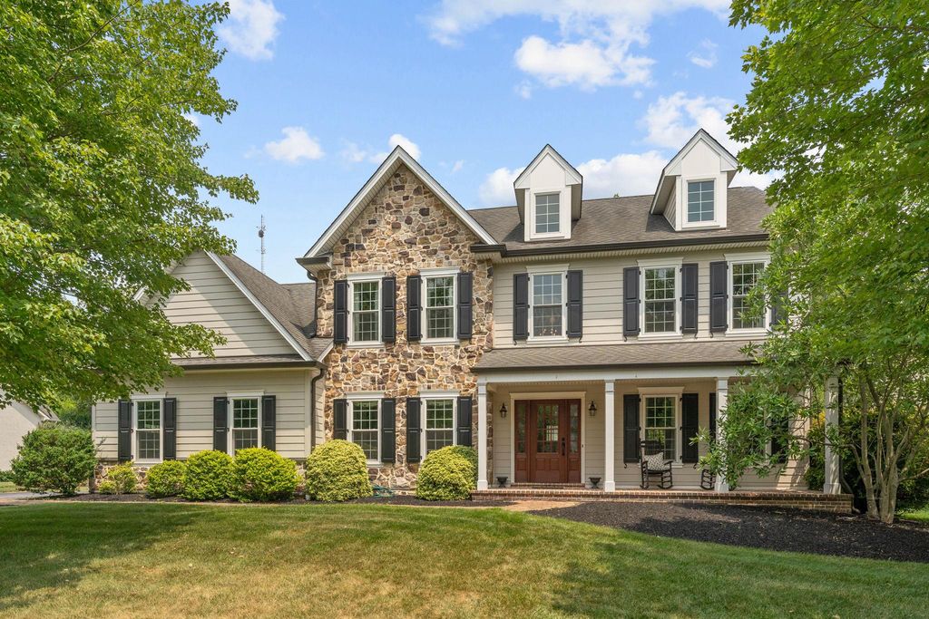 27 CAMERON CT, Exton, PA 19341