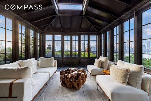 21 Beekman Place, New York City, NY 10022