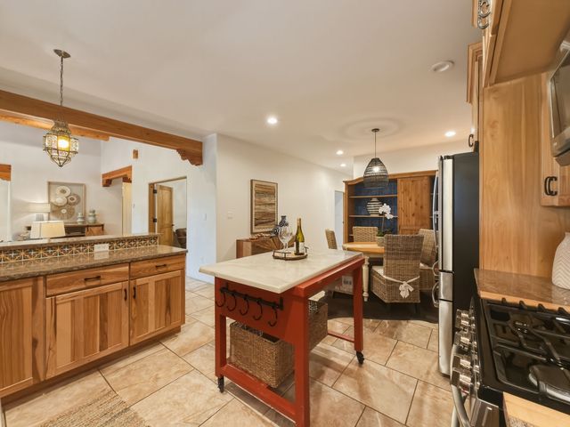 21 Calle Lemita, Santa Fe, NM 87507