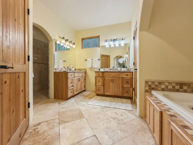 21 Calle Lemita, Santa Fe, NM 87507