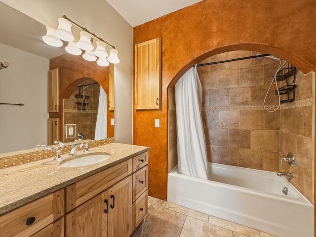 21 Calle Lemita, Santa Fe, NM 87507