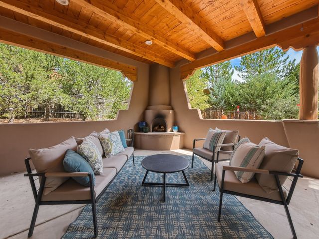 21 Calle Lemita, Santa Fe, NM 87507