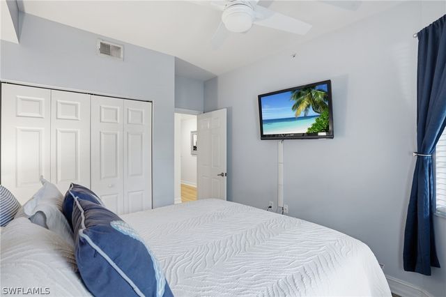 1882 TARPON BAY DR S 105, Naples, FL 34119