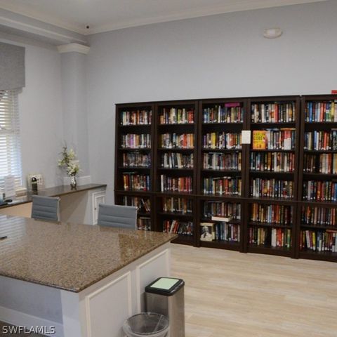 1882 TARPON BAY DR S 105, Naples, FL 34119