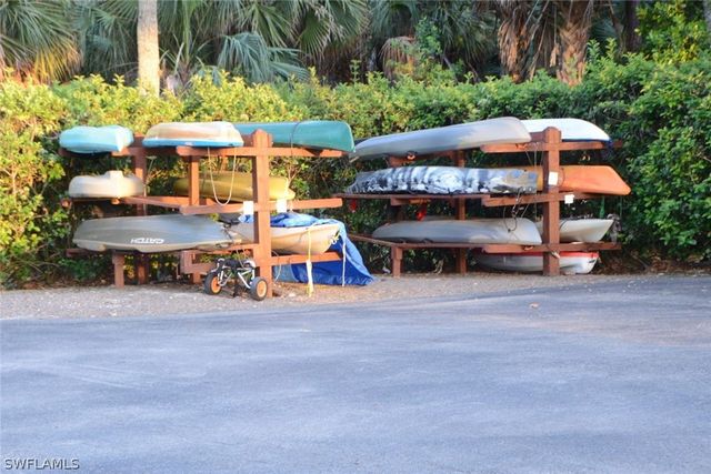 1882 TARPON BAY DR S 105, Naples, FL 34119