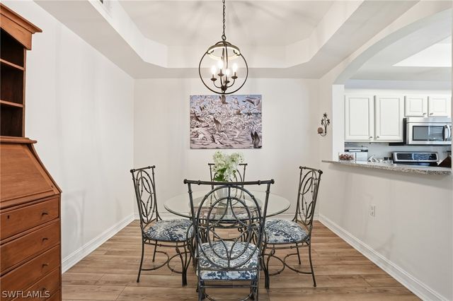 1882 TARPON BAY DR S 105, Naples, FL 34119