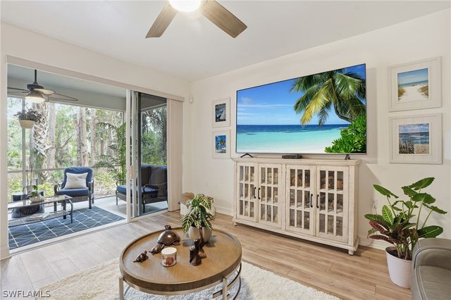 1882 TARPON BAY DR S 105, Naples, FL 34119